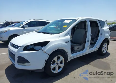 2015 Ford Escape z USA, uszkodzony, nr VIN 1FMTU0G90FUA81004